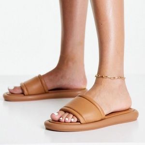 NWT Topshop leather Padded Mule Sandal